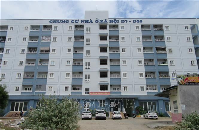 Bộ Xây dựng đã đề xuất Thủ tướng điều chỉnh hạ mục tiêu đề án xuống còn 1.062.200 căn nhà ở xã hội.