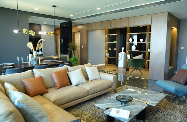 Không gian nhà mẫu Sunshine Golden River ngay khi ra mắt đã được đánh giá là đẹp hơn thiết kế và nhận được sự quan tâm của đông đảo khách hàng.