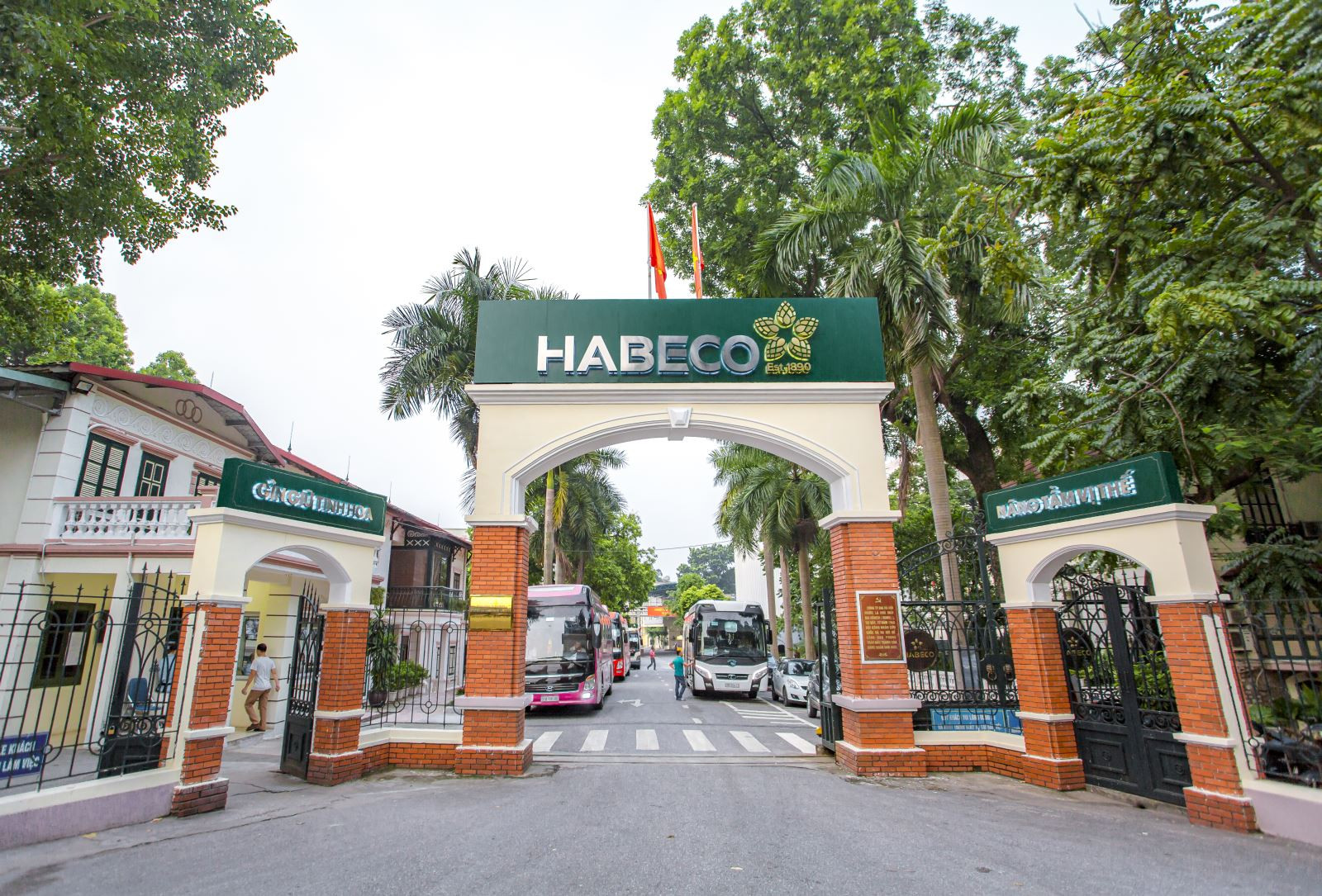 Habeco lỗ hợp nhất 3,7 tỷ đồng do ảnh hưởng kép việc kiểm soát chặt chẽ vi phạm nồng cồn và chi phí đầu vào tăng mạnh. 