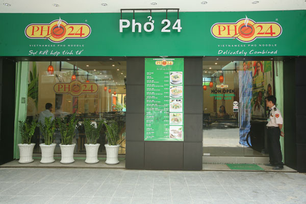 Tập đoàn Jollibee đã quyết định bán lại chuỗi Phở 24 cho East-West Restaurant Concepts. 