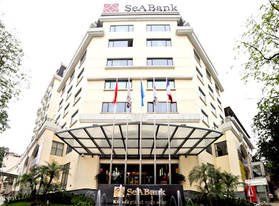 Thành lập năm 1994, SeABank tới nay đã có hơn 2 triệu khách hàng, gần 5.000 nhân viên và 180 điểm giao dịch trên toàn quốc.