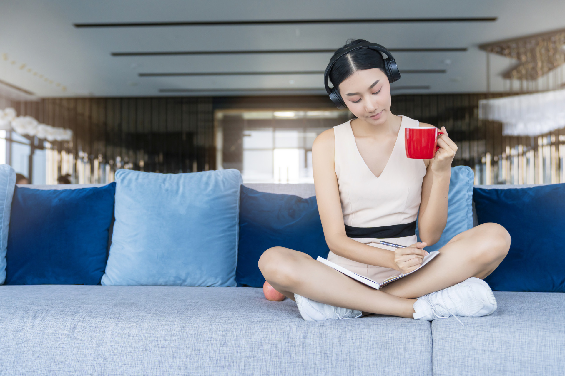 Người trẻ ngày càng hướng đến việc sở hữu không gian sống riêng tư.