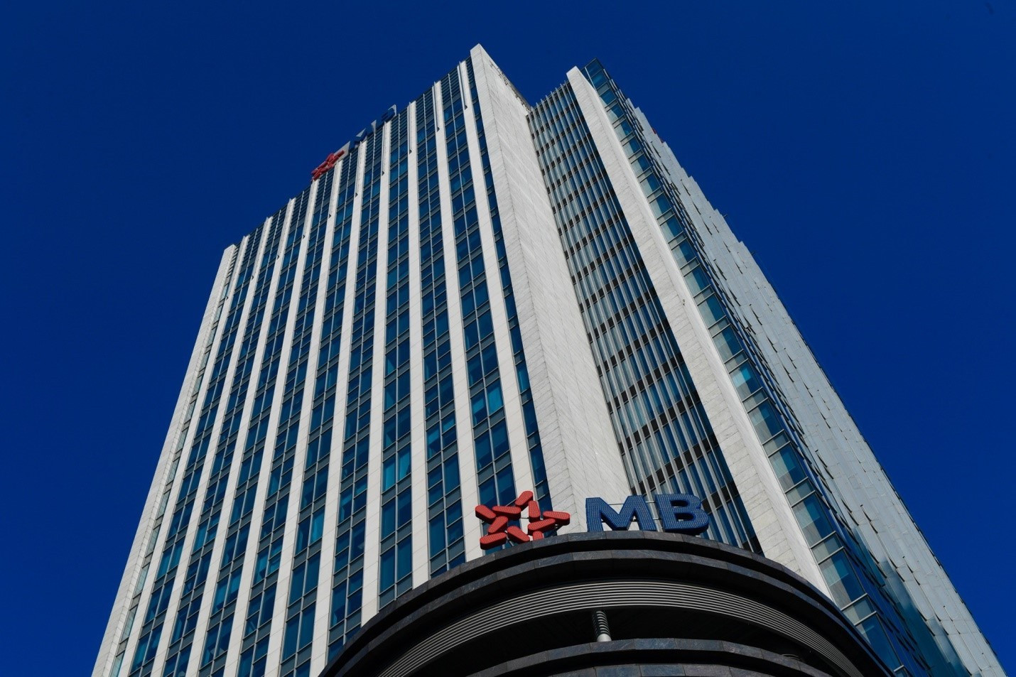 Tính đến ngày 30/9/2022, tổng nợ xấu của MBBank đạt mức 4.415 tỷ đồng, tăng 35,1% so với hồi đầu năm.