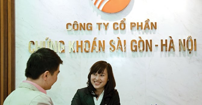 SHS đạt doanh thu hoạt động 1.121 tỷ đồng, tăng 33,3% so với cùng kì.