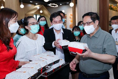 Thủ tướng bày tỏ mong muốn CPV Food tăng cường sử dụng nguyên liệu trong nước, nâng cao tỷ lệ nội địa hóa hơn nữa trong khâu sản xuất thức ăn chăn nuôi