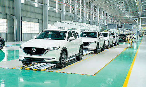 Việc giảm 50% thuế lệ phí trước bạ sẽ hỗ trợ các nhà sản xuất, nhà phân phối tiêu thụ được lượng xe tồn kho kể từ khi dịch bệnh COVID-19 bùng phát