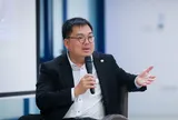 Vì sao ông Hoàng Nam Tiến, Chủ tịch FPT Telecom tạm xa kinh doanh sang làm giáo dục?