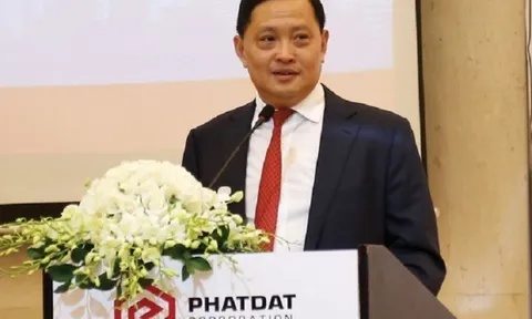 Ông Nguyễn Văn Đạt, Chủ tịch Phát Đạt và công ty Phát Đạt Holdings chi hơn 600 tỷ đồng để mua cổ phiếu PDR
