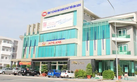 Kinh doanh và Phát triển Bình Dương (TDC), công ty con của Becamex thay cùng lúc chủ tịch và tổng giám đốc do kết quả kinh doanh liên tục lỗ