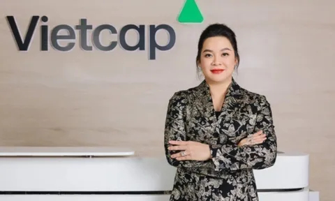 10 tháng, lợi nhuận BVBank vượt gần 30% kế hoạch năm, Quỹ Bản Việt của chủ tịch Nguyễn Thanh Phượng đăng ký mua 2 triệu cổ phiếu BVB
