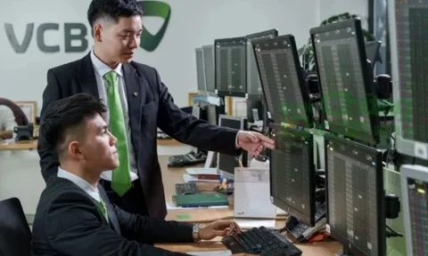 Vietcombank bơm 10.000 tỷ đồng cho Công ty chứng khoán Vietcombank (VCBS)
