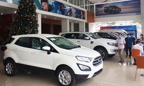 Hết giảm phí trước bạ: Ô tô tăng giá, khan hiếm


