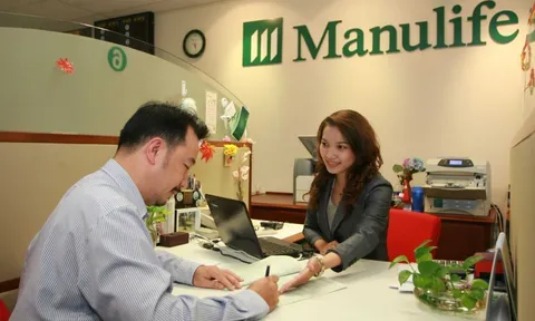 Manulife bị Prudential bỏ xa về doanh thu bảo hiểm khai thác mới do dính bê bối với ngân hàng