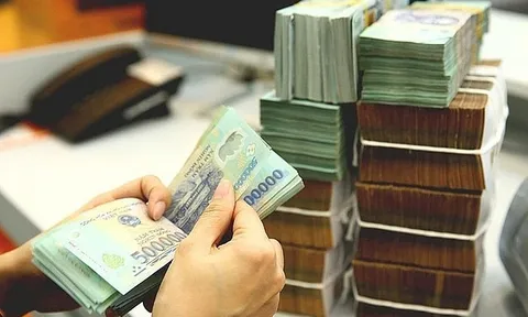 Thủ tướng Phạm Minh Chính ký công điện yêu cầu NHNN về điều hành tăng trưởng tín dụng
